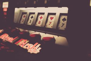 markus spiske gvGlAAIvIBg unsplash vidéo poker FR